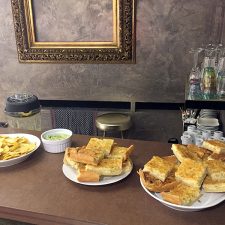 Zur Eröffnung der MASSMANUFAKTUR BADEN servierte Ulrike Stöckle Wein, gesunde Smoothies und kleine selbstgemachte Leckereien.