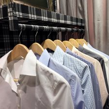 Ulrike Stöckle präsentiert in den Räumen von FEINES SCHUHWERK ausgesuchte Stücke aus der aktuellen Kollektion.